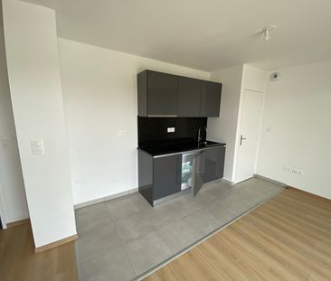 Location Appartement 1 pièce 30m² - Photo 3