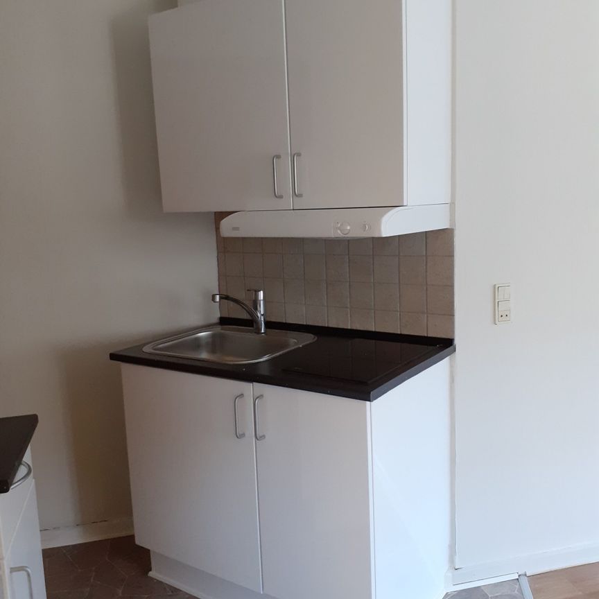 1-VÆRELSES LEJLIGHED I HJERTET AF HJØRRING. - Foto 1