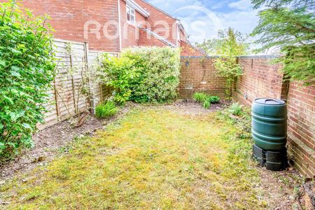 2 bedroom terraced house to rent - Photo 5