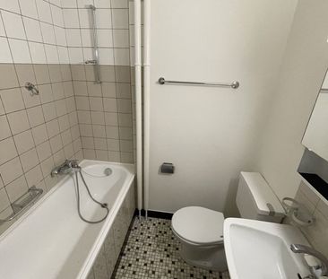04876 - Appartement 3 pièces - Promenade 13 - La Chaux-de-Fonds - Photo 2