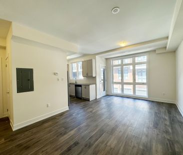 For Lease - 6 Sayers Lane Unit# 5, Richmond Hill, Ontario - Photo 3