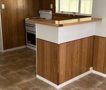 Three Bedroom Home - Photo 4