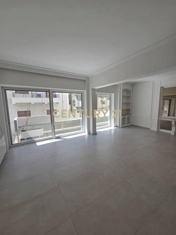 Διαμέρισμα για ενοικίαση Κολωνάκι - Λυκαβηττός - Photo 3
