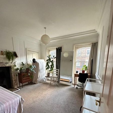 1 bedroom in a house share to rent - Photo 3