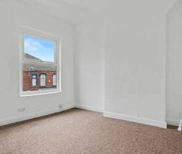 St John Street, Stoke-on-trent - Photo 2