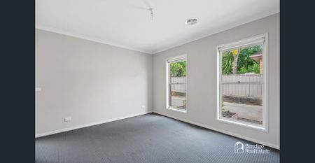 Easy-Care Living in Golden Square - Photo 3