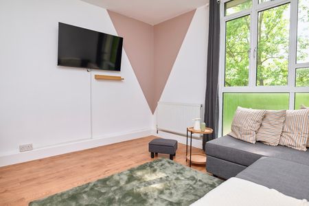 3 Bed Flat, Pembroke House, W2 - Photo 3