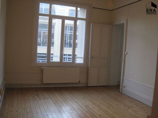 A LOUER APPARTEMENT EN PLEIN CENTRE VILLE DE ST QUENTIN 02100. - Photo 1