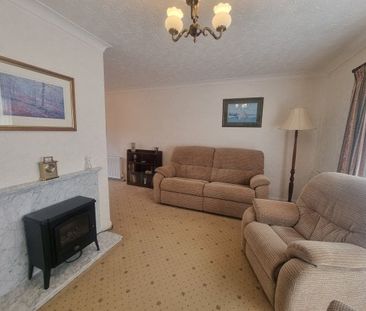 Clos Yr Hendre, Ammanford, SA18 - Photo 2