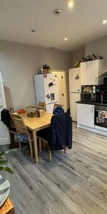 4 bedroom terraced house to rent - Photo 3