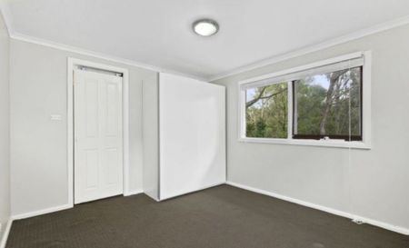 Dual Living Opportunity. - Photo 2