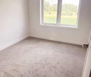 For Lease - 940 St David Street Unit# 46, Centre Wellington, Ontario - Photo 3