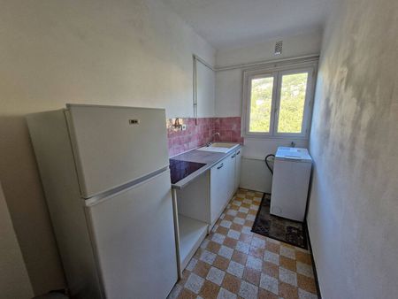 Location appartement 2 pièces 35 m² à Toulon (83100) - Photo 2