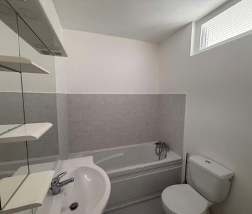 Location Appartement 1 pièce 35m² ILLZACH 68110 - Photo 2