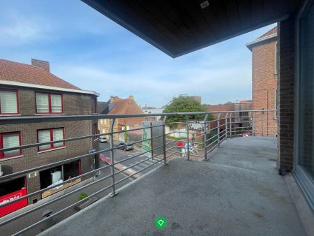 Appartement met 2 slaapkamers, terras en garage te centrum Roeselare - Photo 5