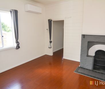 WELL PRESENTED 2 BEDROOM COTTAGE - Photo 1