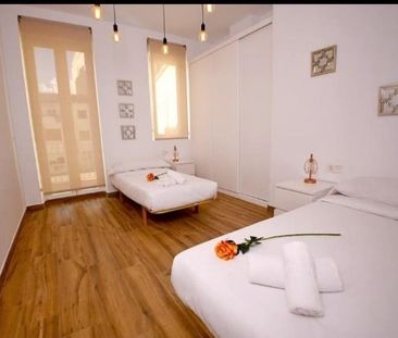 SE ALQUILA INCREÍBLE PISO EN EL CORAZÓN DE ALICANTE - Photo 4