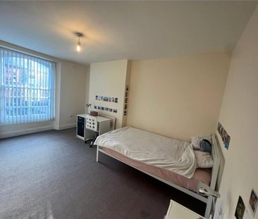 7 bedroom end of terrace house to rent - Photo 6