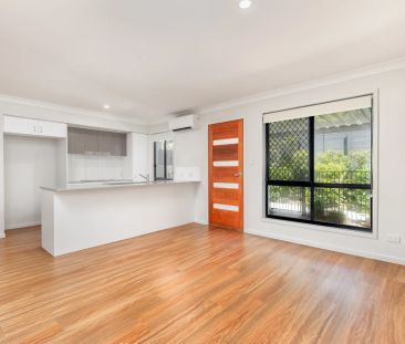 Four Bedroom Townhouse in sort after Mango Hill complex - Photo 4