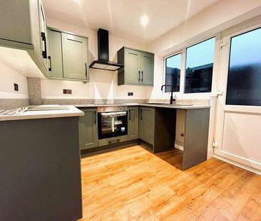 Hatfield Close, St. Helens, WA9 - Photo 4