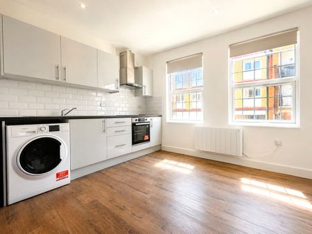Hanworth Road, Hounslow, TW3 3TU - Photo 3