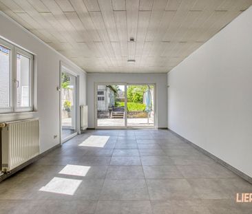 Instapklare woning met 3 SLKS, garage én grote zonnige tuin! - Photo 6