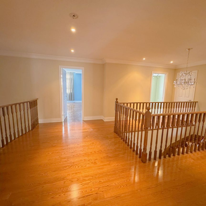 For Lease - 101 Glengordon Crescent, Markham, Ontario - Photo 1