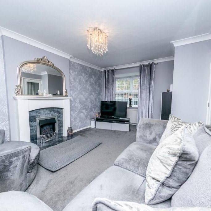 3 Bed Detached House, Clayton Way, LS10 - Photo 1