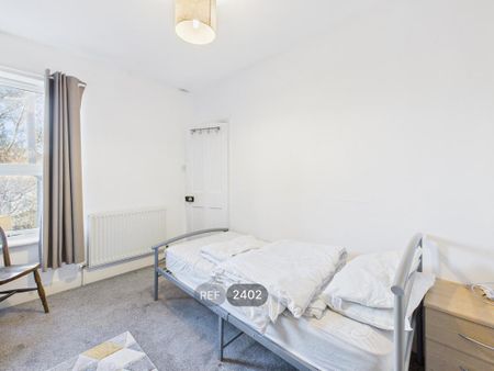 2 bedroom property to rent - Photo 2