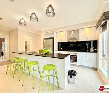 Room Rental or Entire House | Alamanda Zone, Point Cook - Photo 4