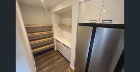 LUSH EX-DISPLAY HOME, 2 LIVING, CENTRAL COOLING - Photo 4