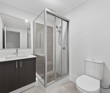 55 Castella Dr, Dudley Park, WA 6210 - Photo 2