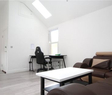 Haydon Place, Guildford, GU1 4LL - Photo 2