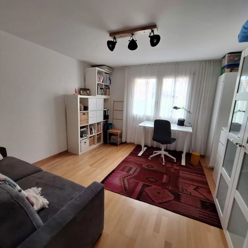 Stilvolle 4.5-Zimmer-Wohnung mit Garten in Uitikon – möbliert & ruhig gelegen - Foto 1