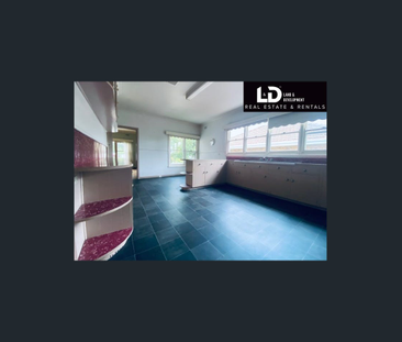 Charming Family Home in the Heart of Newcomb - Photo 4