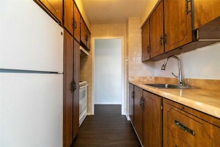 For Lease - 3311 Kingston Road Unit# 311, Toronto, Ontario - Photo 3