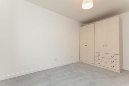 Century Court , Woking - 1 bedroomProperty for lettings - Seymours - Photo 4