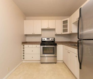 8481 12th Avenue, Burnaby - Photo 2