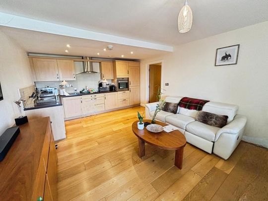 2 bedroom flat to rent - Photo 1