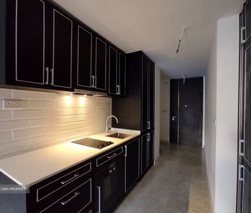 Mayfair Modern (D21), Condominium - For Rent - Photo 2