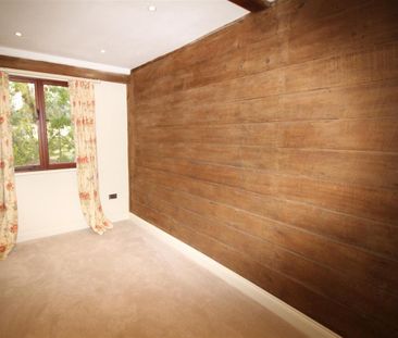 2 bedroom end of terrace house to rent - Photo 6