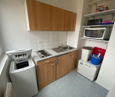 Location Appartement 1 pièce 24m² - Photo 2