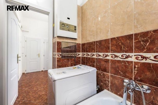 Pronájem bytu 2+kk 48 m², Hradeckých 1299, Praha - Photo 1