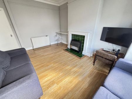 4 bedroom house to rent - Photo 2