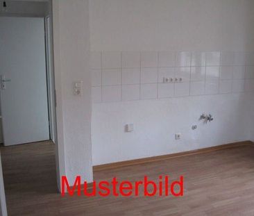 Tolle und bezugsfertige 3-Zimmer-EG-Wohnung mit Balkon und ebenerdi... - Photo 1