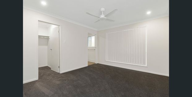 Family Home in White Rock - Walk to Nature! - Photo 1