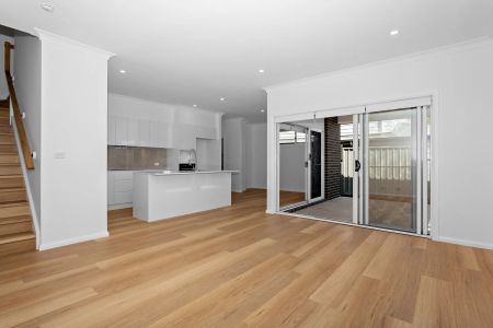 2/59 Yorston Street, - Photo 2