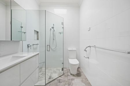 Single-Level Family Haven in Sought-After Monterey - Photo 3