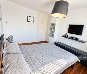 3 bedroom terraced house to rent - Photo 6