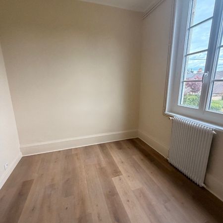 Location Appartement 2 pièces 50m² MOULINS 03000 - Photo 4